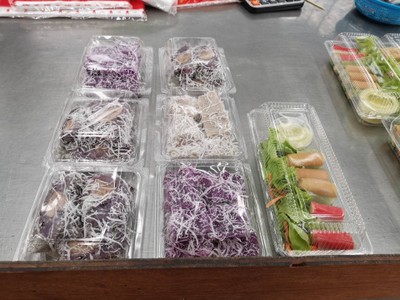 อาหาร หรือ เครื่องดื่ม