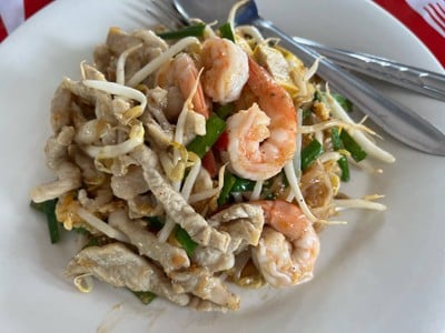 ผัดไทยกุ้งสด