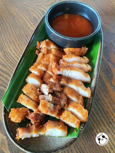 หมูสามชั้นทอดน้ำปลา
