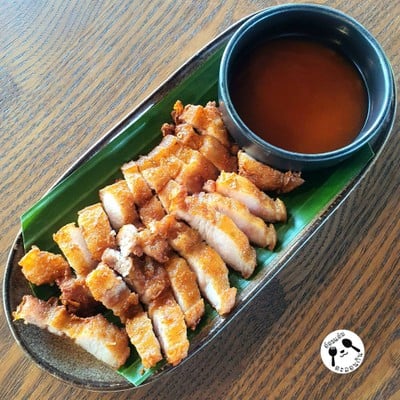 หมูสามชั้นทอดน้ำปลา