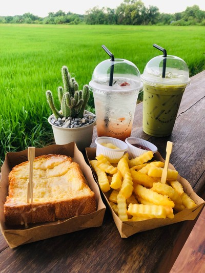 pleased to meet you cafe