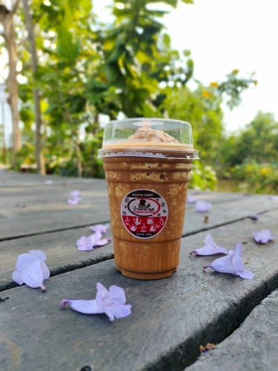 บ้านตากาแฟ  แกลง แยกโพธิ์ทอง