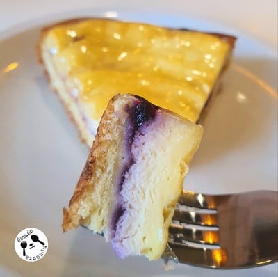 Blueberry Brioche บลูเบอร์รี่บริโอชู