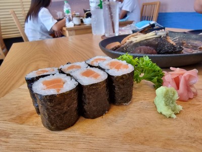 อาหาร หรือ เครื่องดื่ม