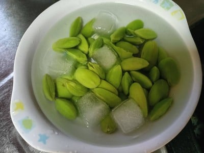 วิธีทำ สะตอผัดกะปิกุ้งสดหมูสับ