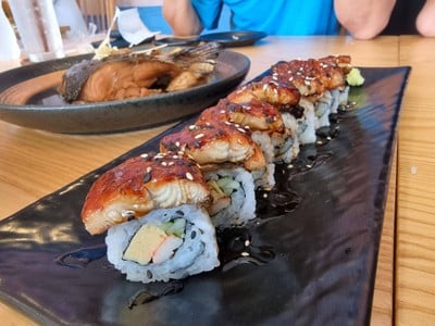 อาหาร หรือ เครื่องดื่ม