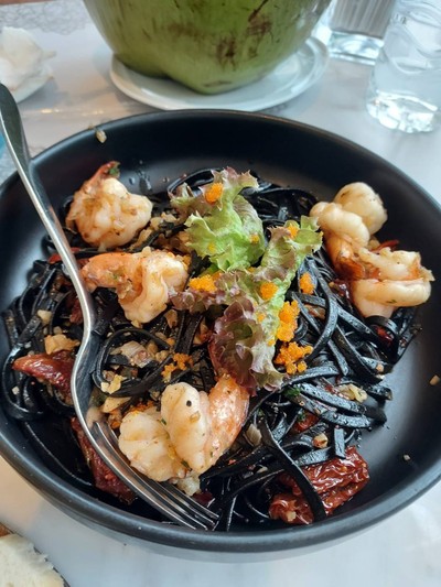 อาหาร หรือ เครื่องดื่ม