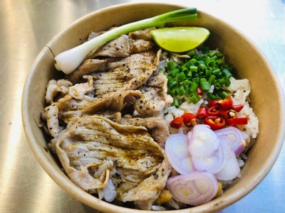 ข้าวผัดมันเนื้อ หมูชาบูย่างไฟไข่ดอง