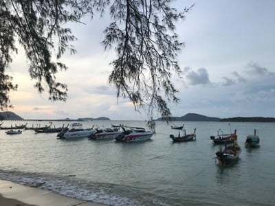 บรรยากาศ หาดราไวย์