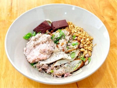 ก๋วยเตี๋ยวหมูแห้ง