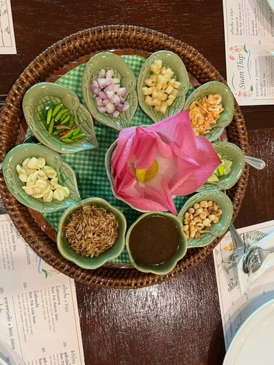 เมี่ยงคำกลีบดอกบัว
