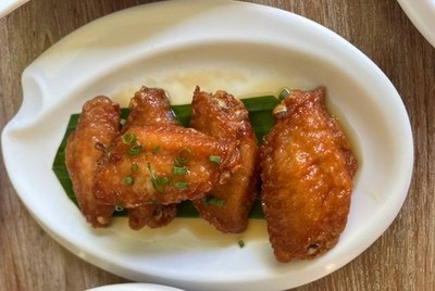 ปีกไก่ทอดน้ำปลา