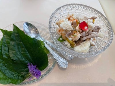 กุ้งซ่อนกลิ่น