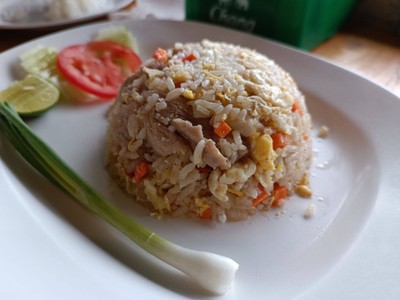 ข้าวผัดหมู