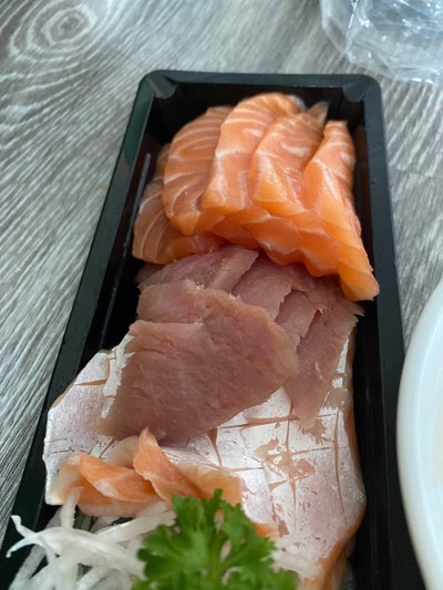 ซูชิปลาทูน่า