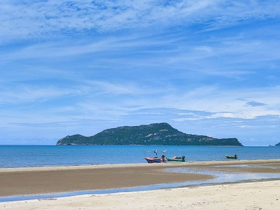 สระว่ายน้ำ/ชายหาด