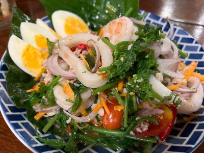 ยำผักกูด