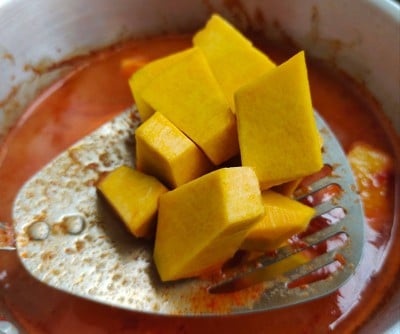 วิธีทำ แกงเผ็ดไก่ฟักทอง