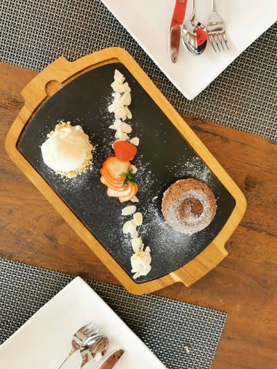 อาหาร หรือ เครื่องดื่ม