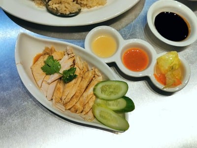 อาหาร หรือ เครื่องดื่ม