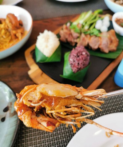 อาหาร หรือ เครื่องดื่ม