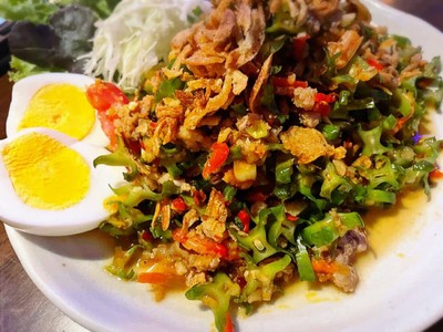 ยำถั่วพลู