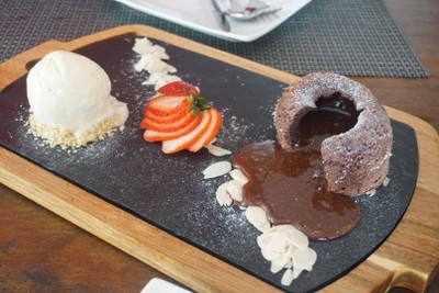 อาหาร หรือ เครื่องดื่ม