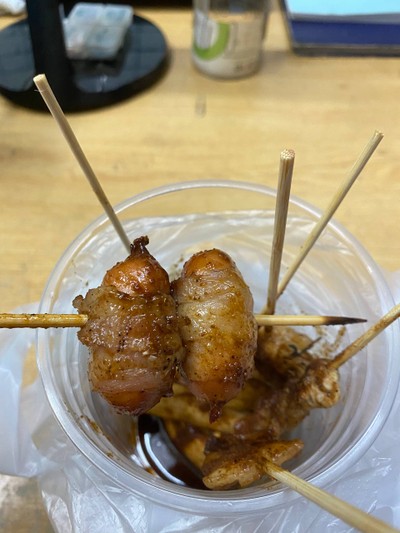 อาหาร หรือ เครื่องดื่ม