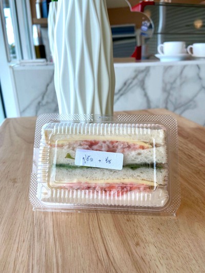 MUKU CAFE (มุกุ คาเฟ่) MUKU CAFE (มุกุ คาเฟ่)
