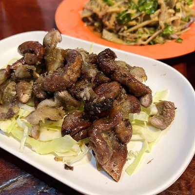 อาหาร หรือ เครื่องดื่ม