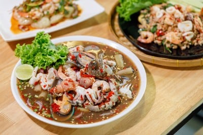 เมนูของร้าน ผัดไทยบุรี