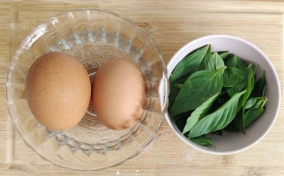 วิธีทำ ไข่เจียวใบโหระพา วิธีทำ ไข่เจียวใบโหระพา