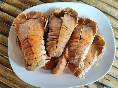 กั้งนึ่ง