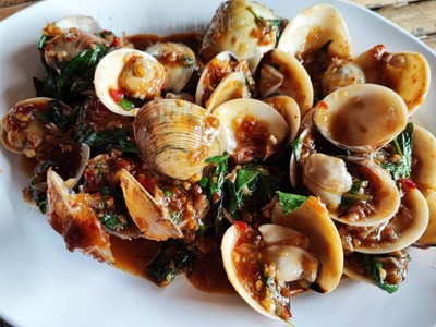 หอยตลับผัดน้ำพริกเผา