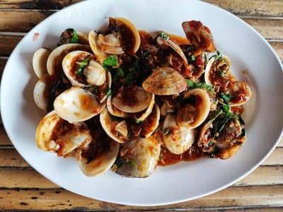 หอยตลับผัดน้ำพริกเผา