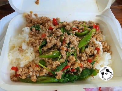 ข้าวผัดกะเพราหมูสับ