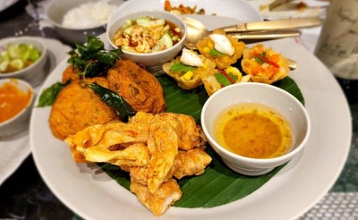 อาหาร หรือ เครื่องดื่ม