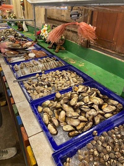อาหารทะเลสดสำหรับปิ้งย่าง
