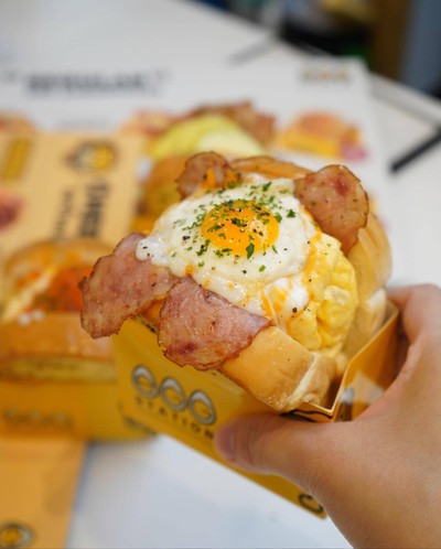 Egg Station Signature Sandwich