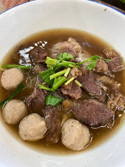 เนื้อตุ๋น เนื้อสด ลูกชิ้น