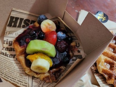 ครอฟเฟิลผลไม้รวม