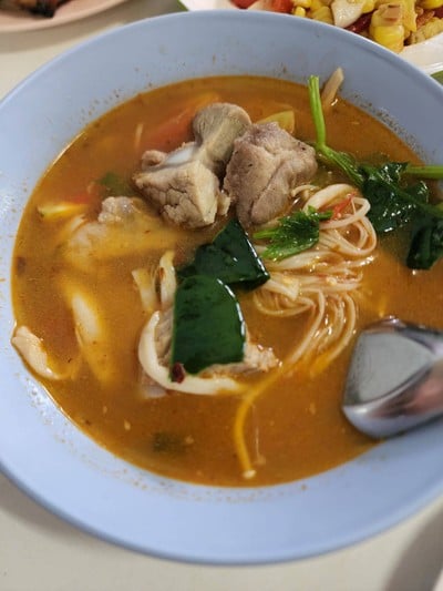 อาหาร หรือ เครื่องดื่ม