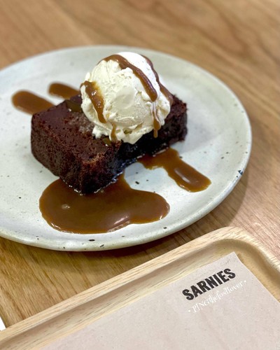 Sticky Date Pudding
