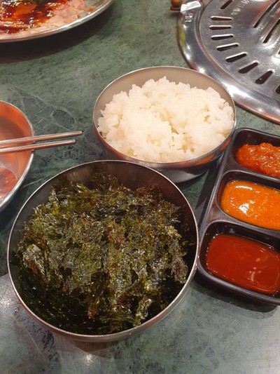 อาหาร หรือ เครื่องดื่ม