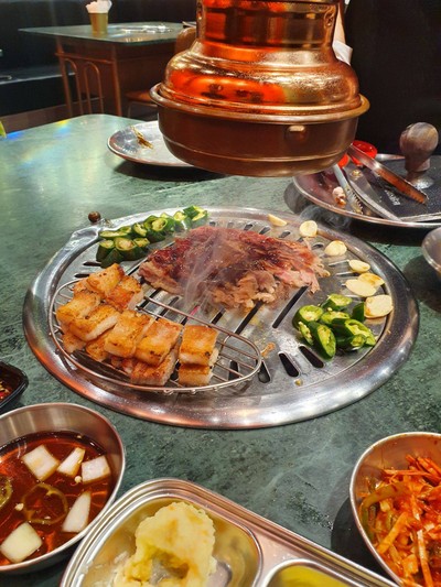 อาหาร หรือ เครื่องดื่ม