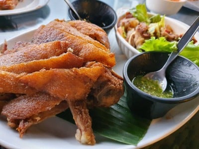 สามเสนวิลล่า ต้นตำรับเบียร์วุ้นแก้วแช่เจ้าแรกของไทย ราชพฤกษ์
