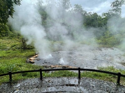 น้ำพุร้อนโป่งเดือด