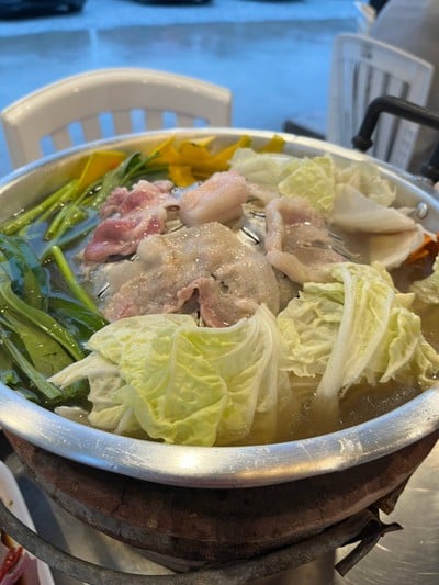 อาหาร หรือ เครื่องดื่ม