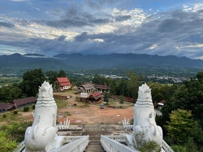 วัดพระธาตุแม่เย็น
