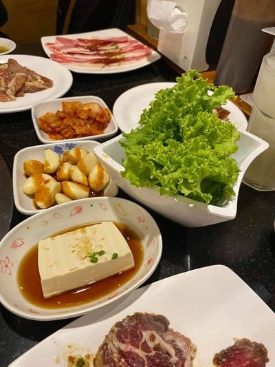 Koyama Yakiniku ซีคอน สแควร์